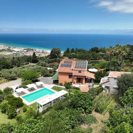 Zufro 住宿加早餐酒店 维博瓦伦蒂亚